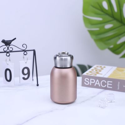 Tazza in acciaio inossidabile con coperchio